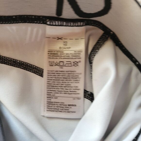 GapFit Women’s Leggings Xs COMPRESSION PANTS - Picture 5 of 10